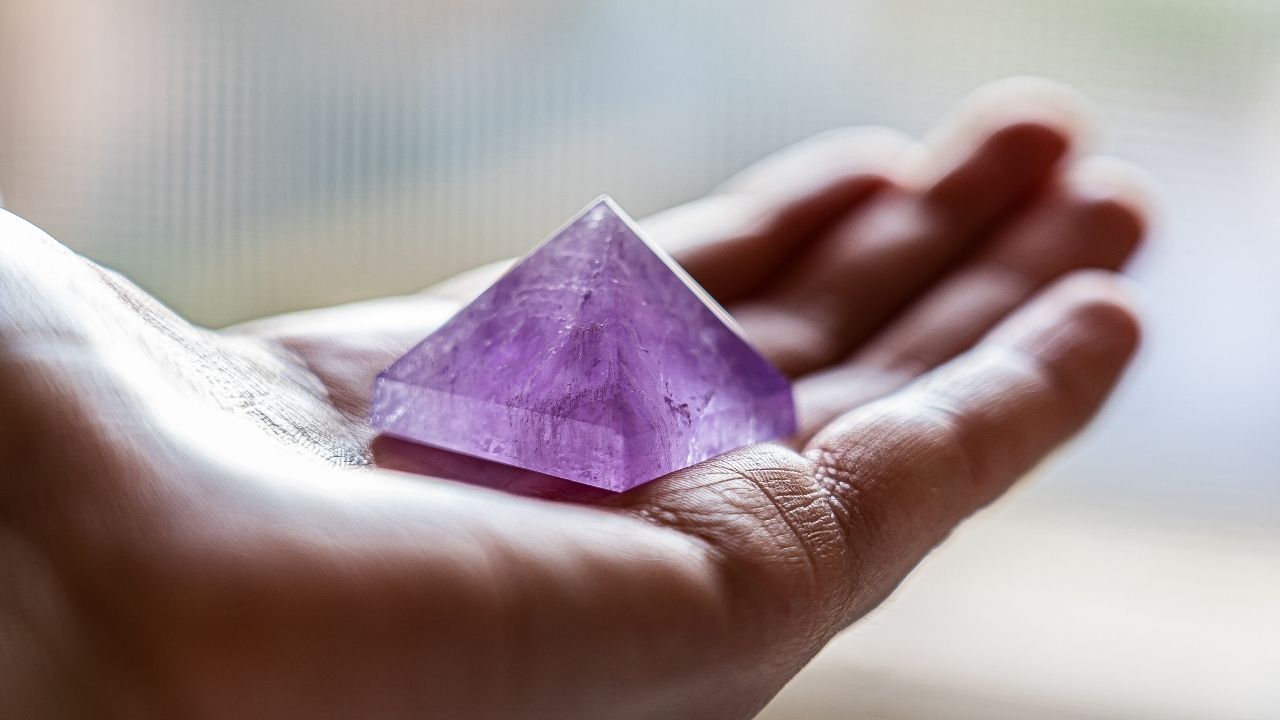 Piramide lila